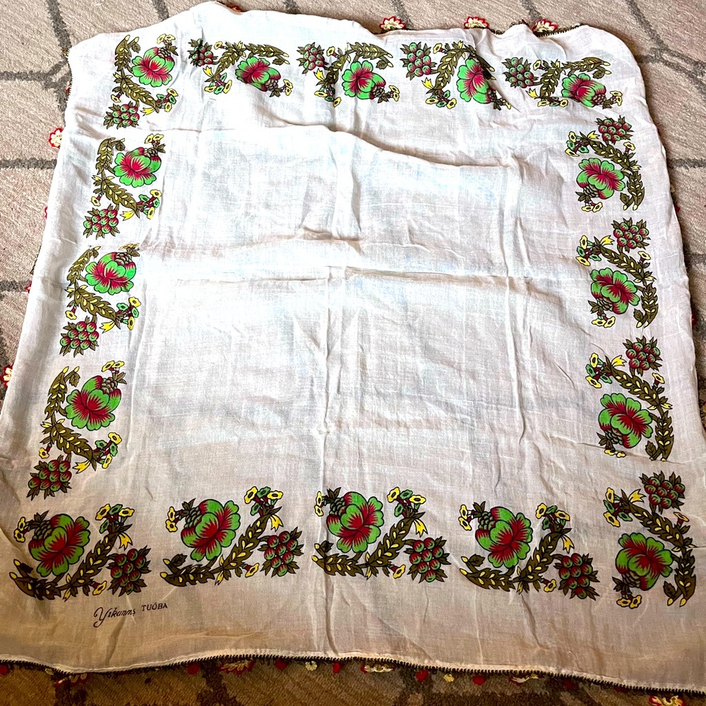 Vintage Turkish‎ Oya Square Fine Scarf with Crochet Edging
